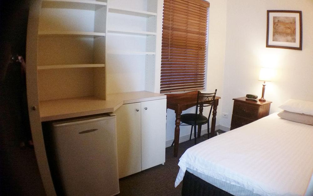 Ashfield Manor Sydney Hotel Екстериор снимка