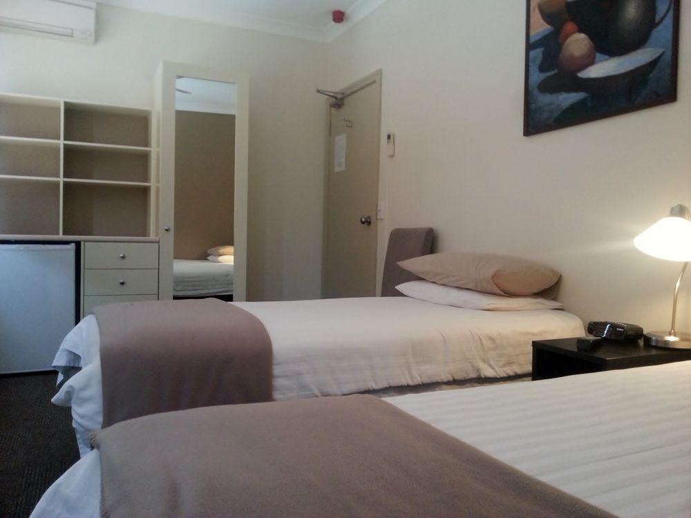 Ashfield Manor Sydney Hotel Екстериор снимка