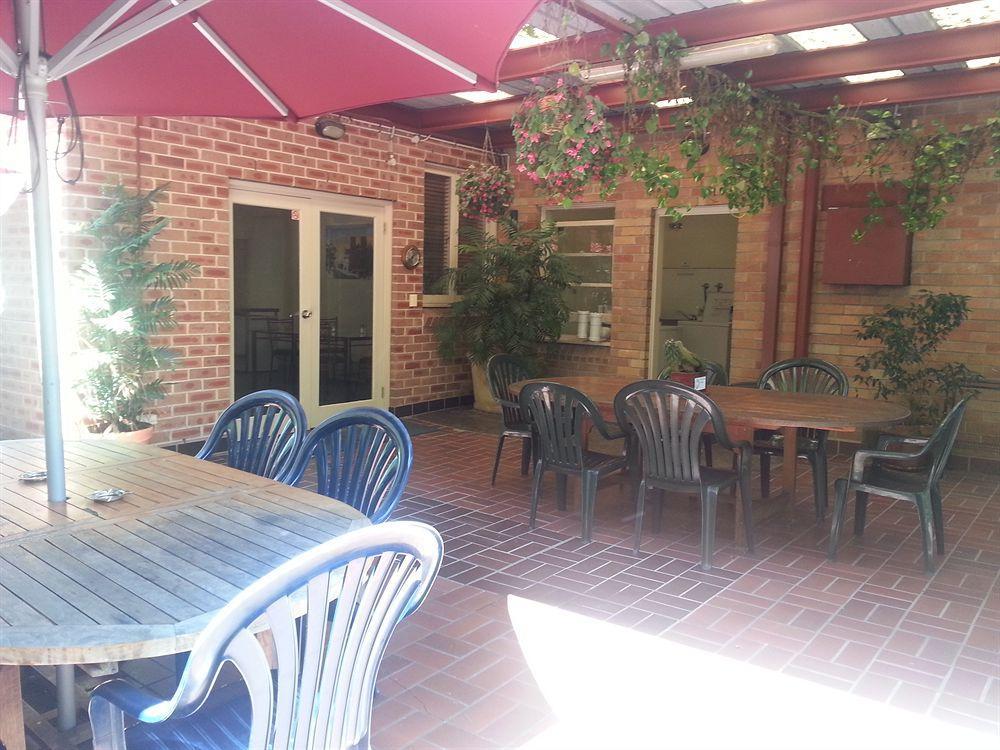 Ashfield Manor Sydney Hotel Екстериор снимка