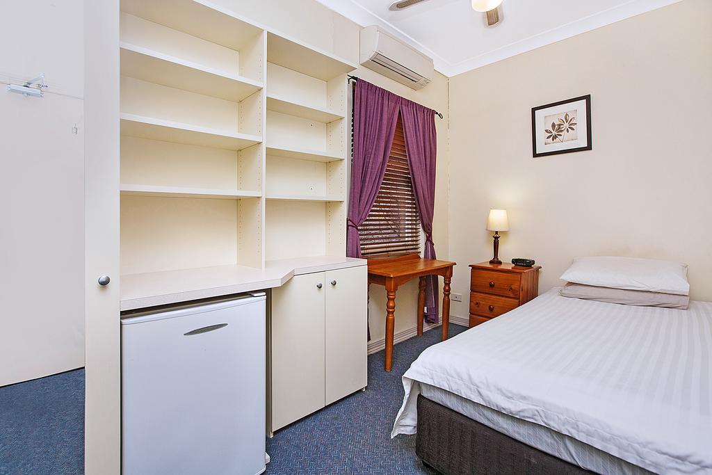 Ashfield Manor Sydney Hotel Екстериор снимка