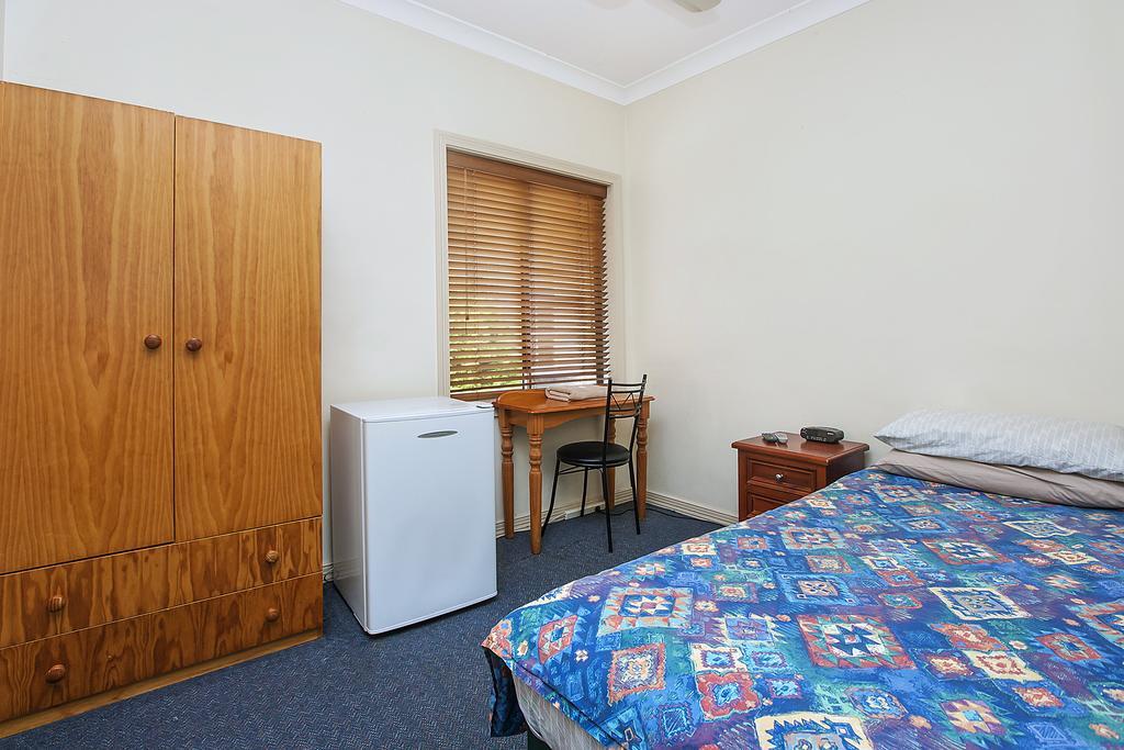 Ashfield Manor Sydney Hotel Стая снимка