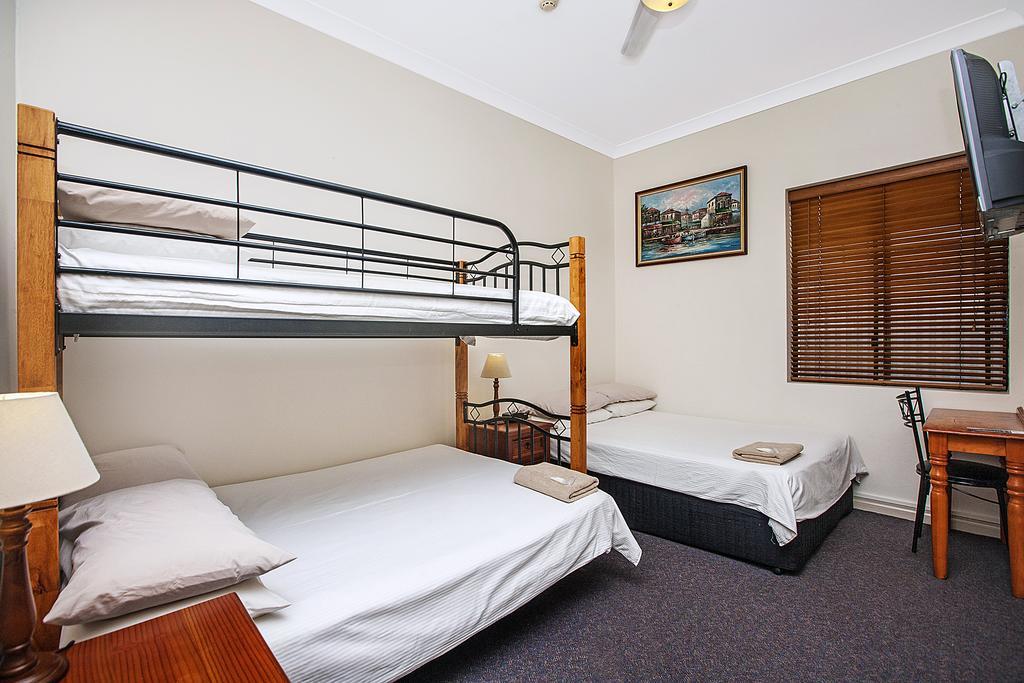 Ashfield Manor Sydney Hotel Стая снимка