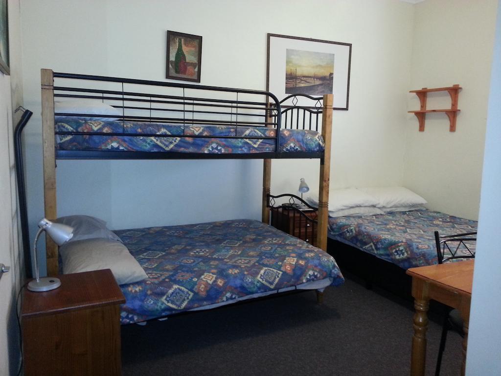 Ashfield Manor Sydney Hotel Стая снимка