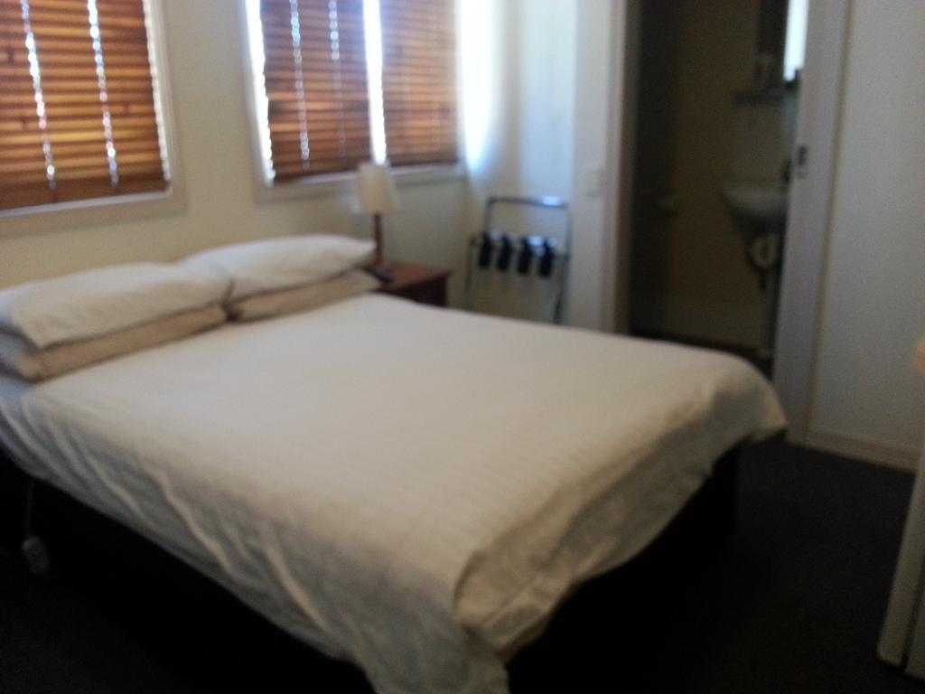 Ashfield Manor Sydney Hotel Стая снимка