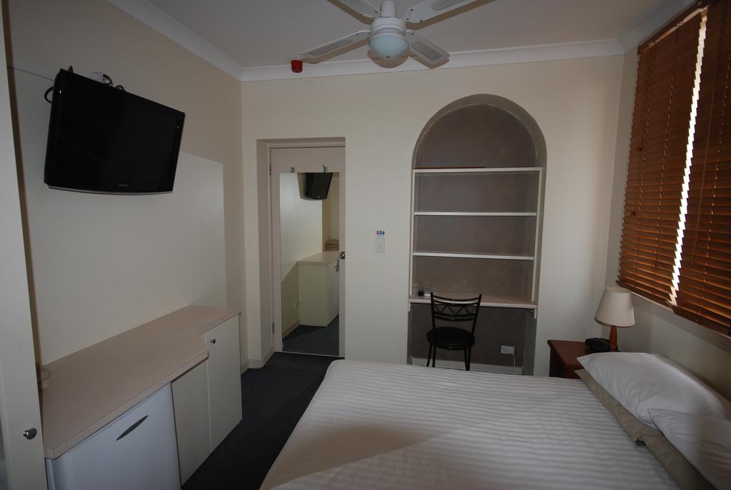 Ashfield Manor Sydney Hotel Стая снимка