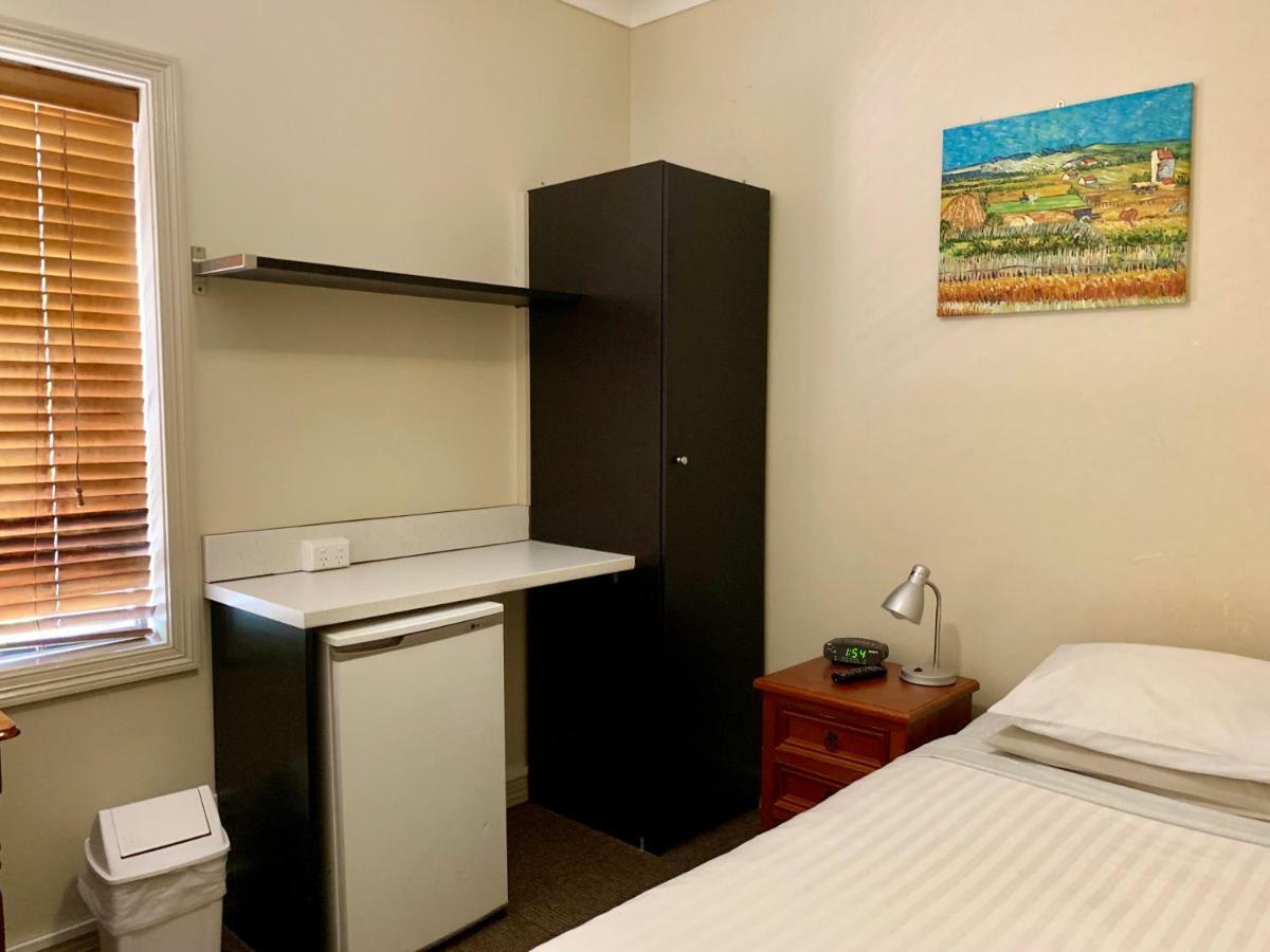 Ashfield Manor Sydney Hotel Екстериор снимка