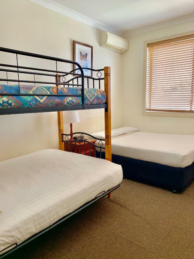 Ashfield Manor Sydney Hotel Екстериор снимка