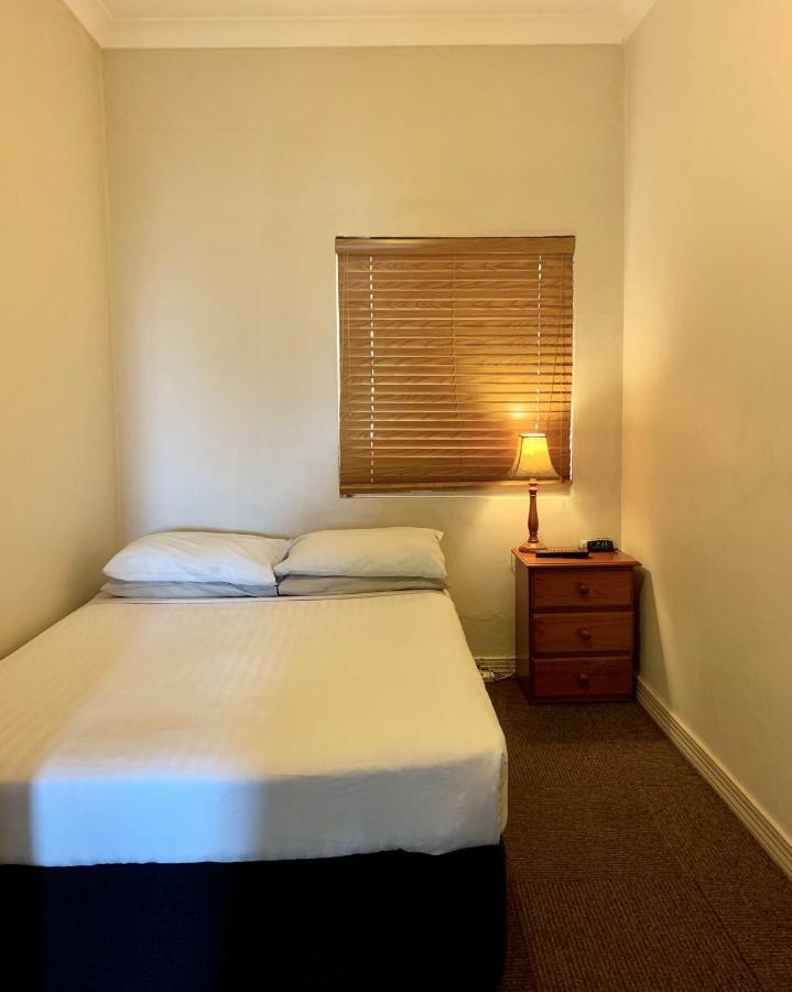 Ashfield Manor Sydney Hotel Екстериор снимка