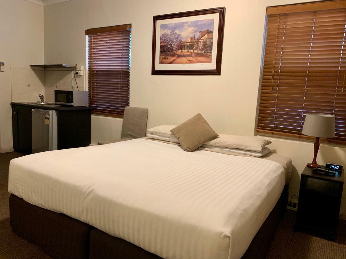 Ashfield Manor Sydney Hotel Екстериор снимка