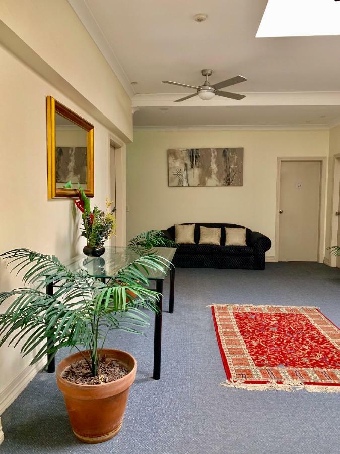 Ashfield Manor Sydney Hotel Екстериор снимка