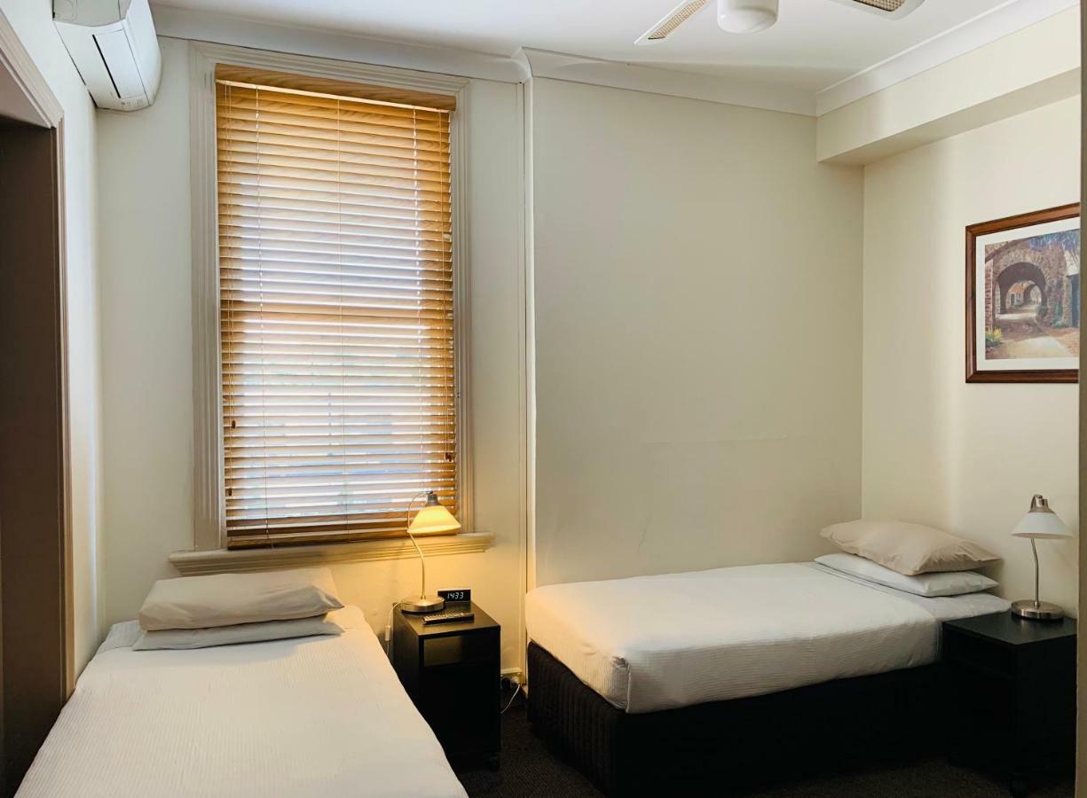 Ashfield Manor Sydney Hotel Екстериор снимка