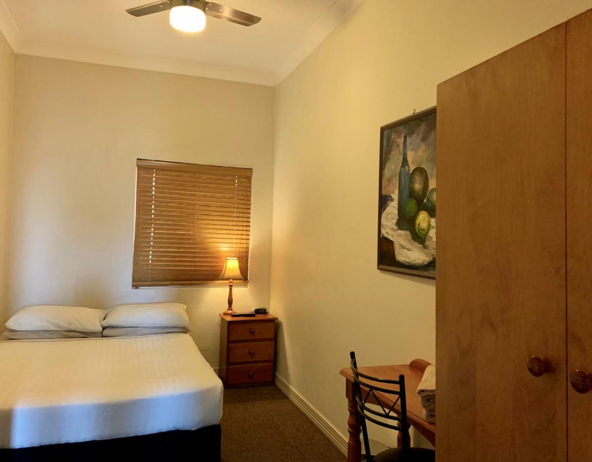 Ashfield Manor Sydney Hotel Екстериор снимка
